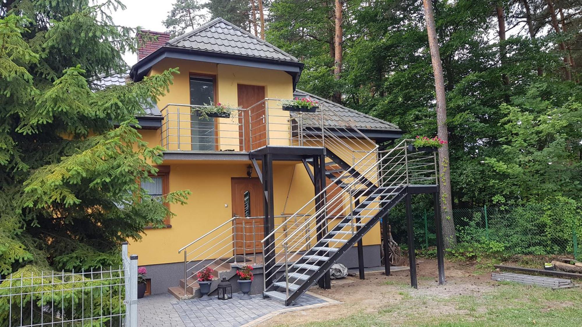 Apartamento Apartament Sosnowa Krasnobród Exterior foto